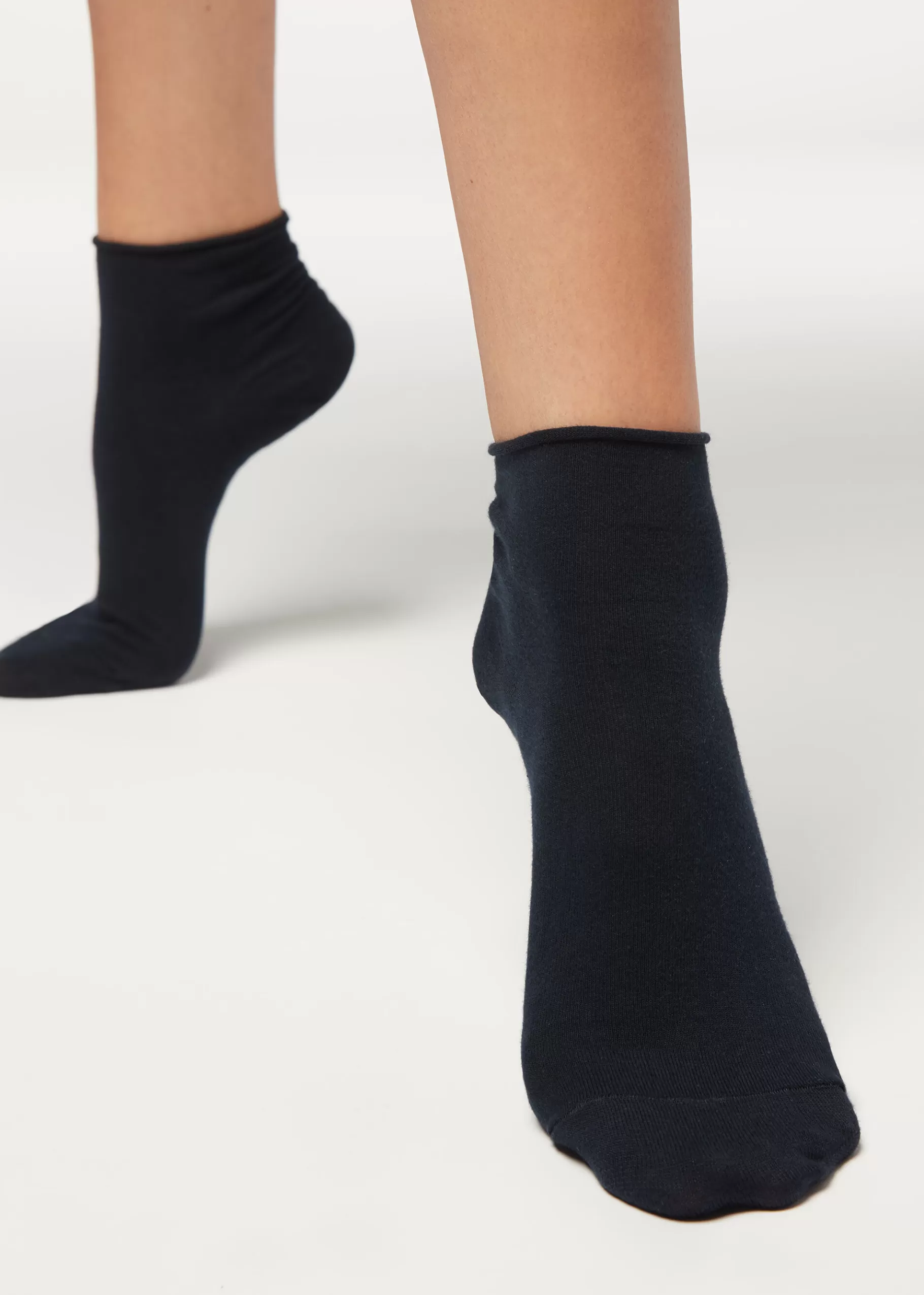 Cheap Cotton Bandless Short Socks Women Short Socks