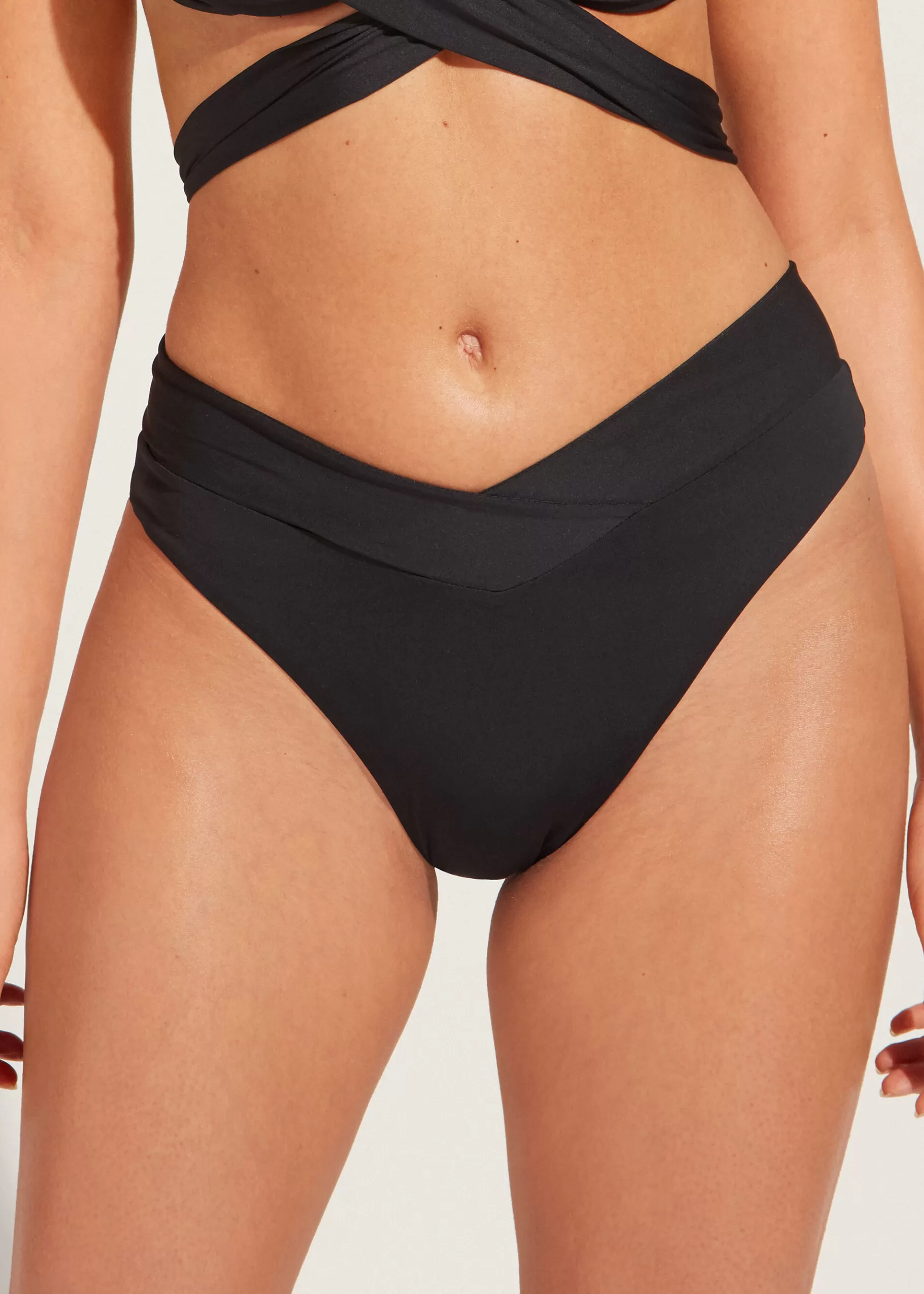 Hot High-Waisted V-Cut Bikini Bottoms Indonesia Women Bikini