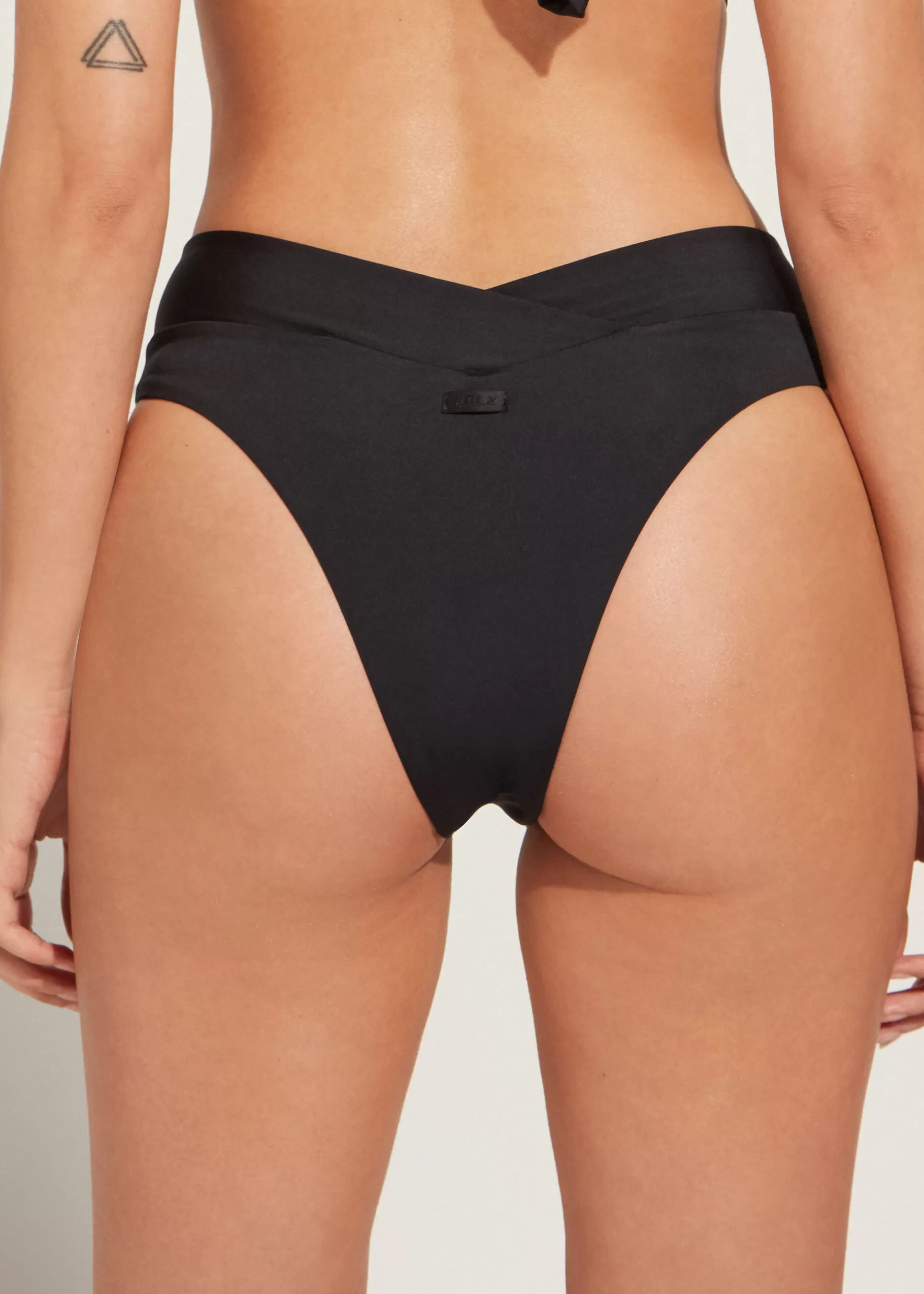 Hot High-Waisted V-Cut Bikini Bottoms Indonesia Women Bikini