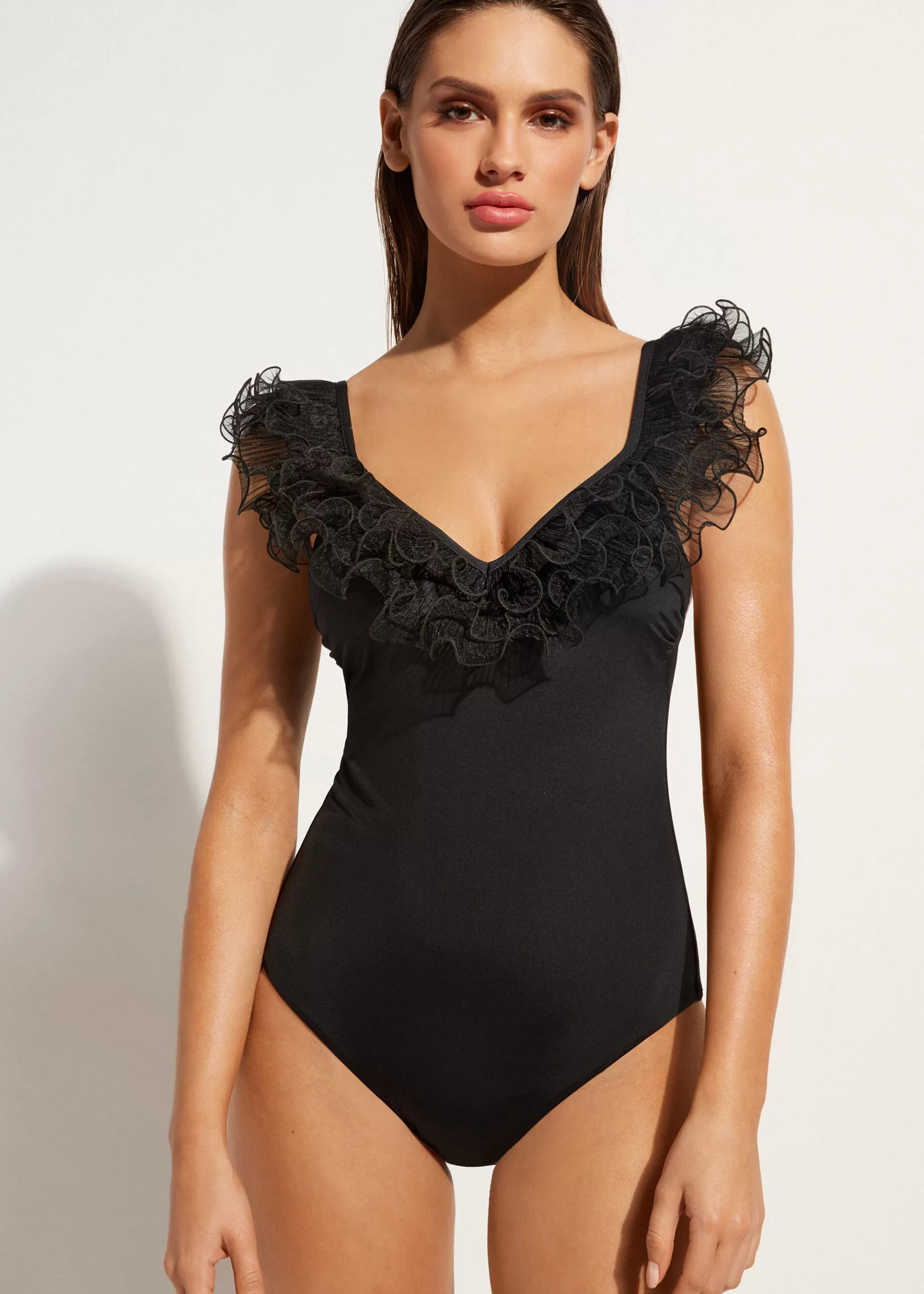 Outlet Lightly Padded Swimsuit Singapore Women One-Piece Swimswuits