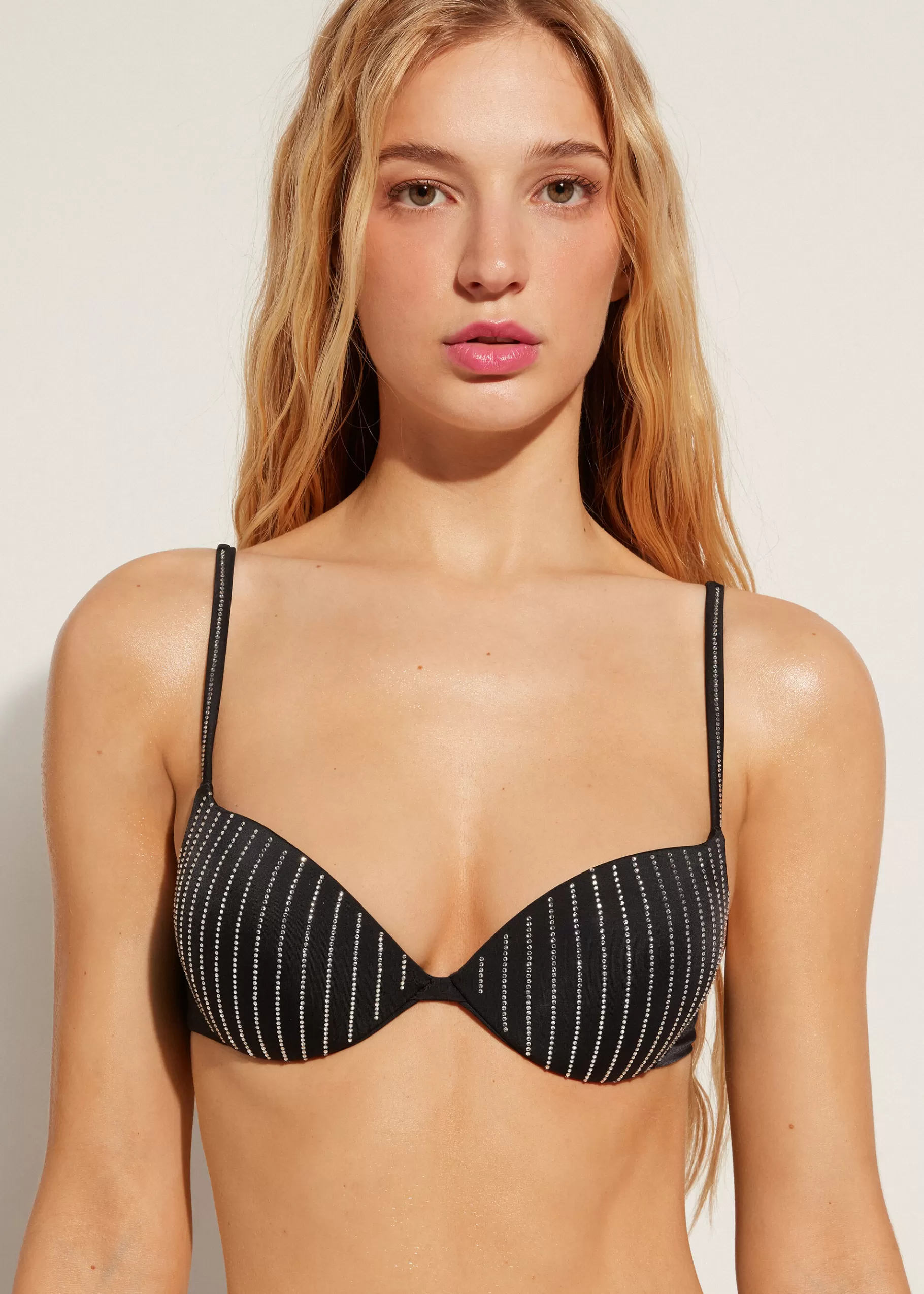 Best Sale Padded Push-Up Bikini Top Shanghai Women Bikini
