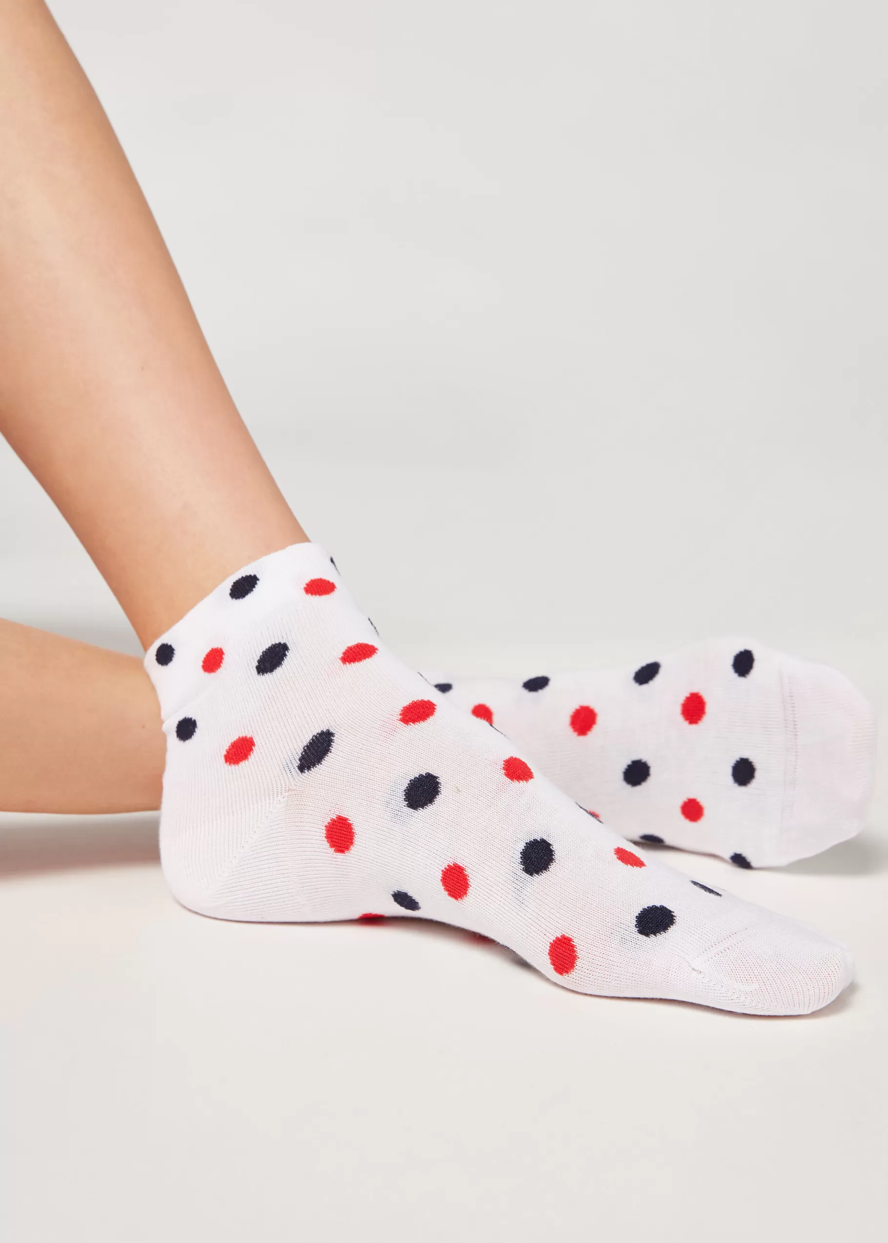 Fashion Polka Dot Pattern Short Socks Women Short Socks