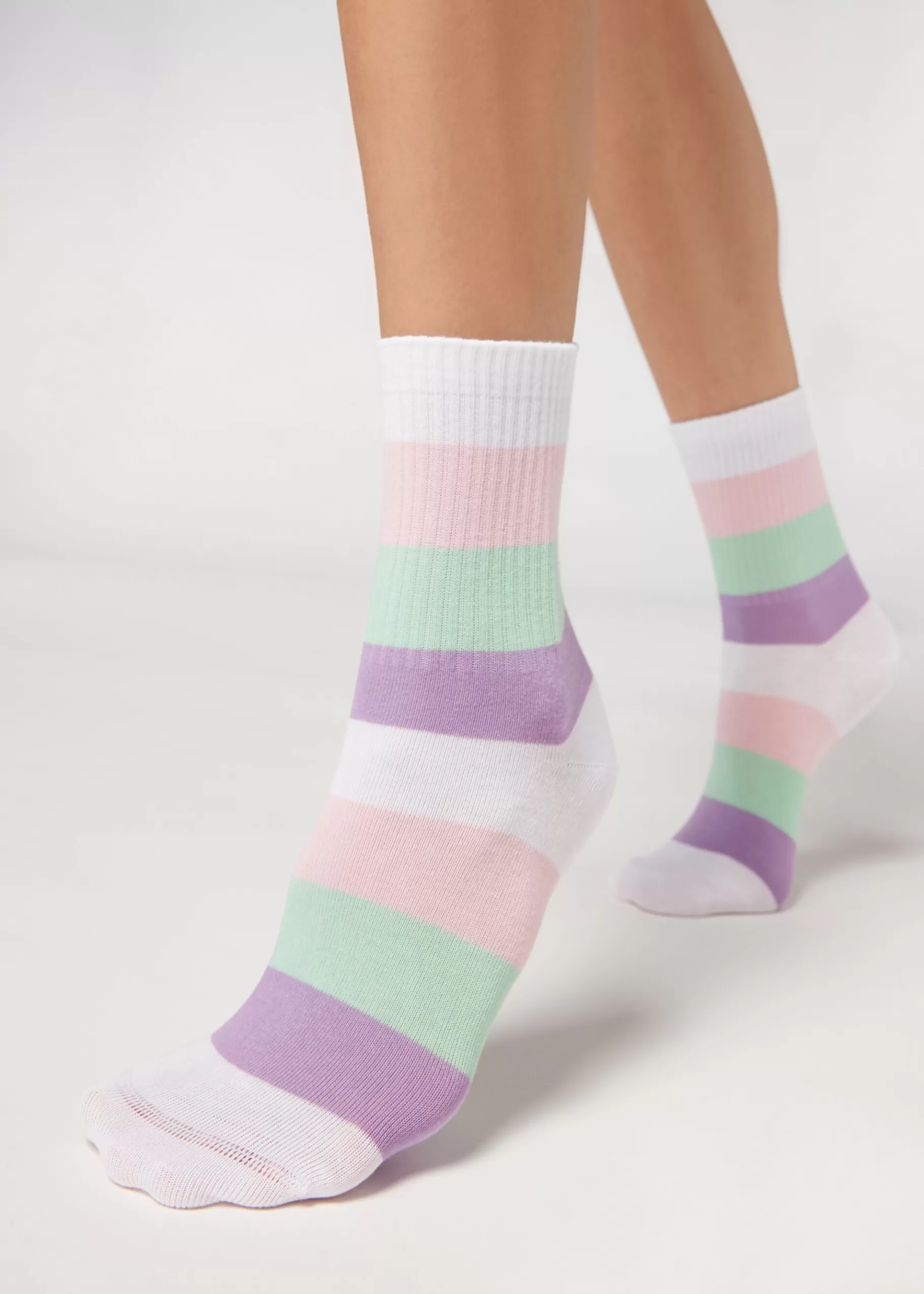 Flash Sale Stripe Patterned Short Socks Women Short Socks