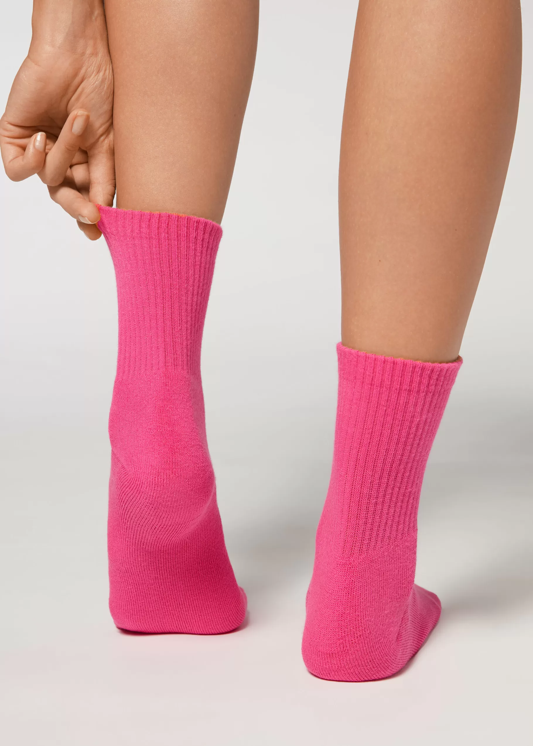Online Unisex Crew Sport Socks Men Short Socks