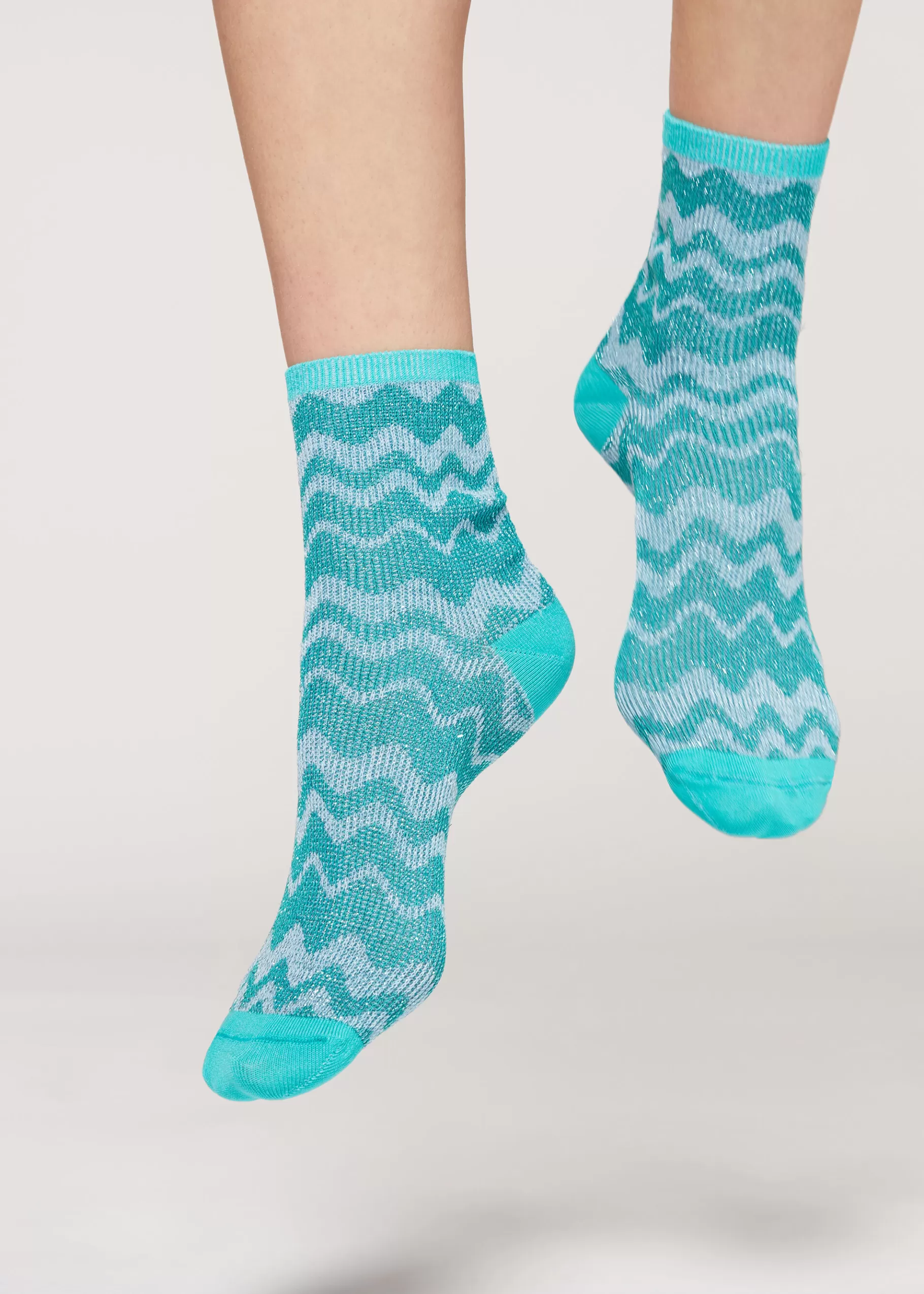 Discount Wave Motif Short Socks With Glitter Women Short Socks